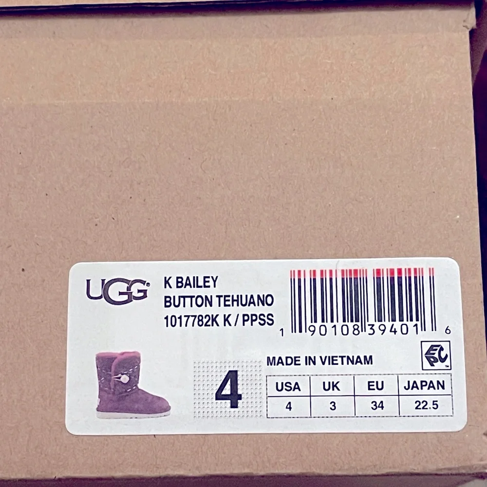 UGG Bailey Button - Picture 5 of 6